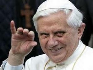 papa-ratzinger-e-gay-lo-assicura-un-teologo-t-L-vBE8gO