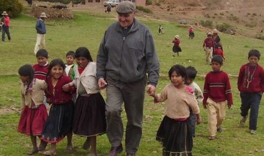 don Angelo Gelmi, il Vescovo dei poveri