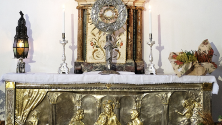 I PRIMI 100 GIORNI DI  ADORAZIONE CONTINUA AL PATRONATO S. VINCENZO